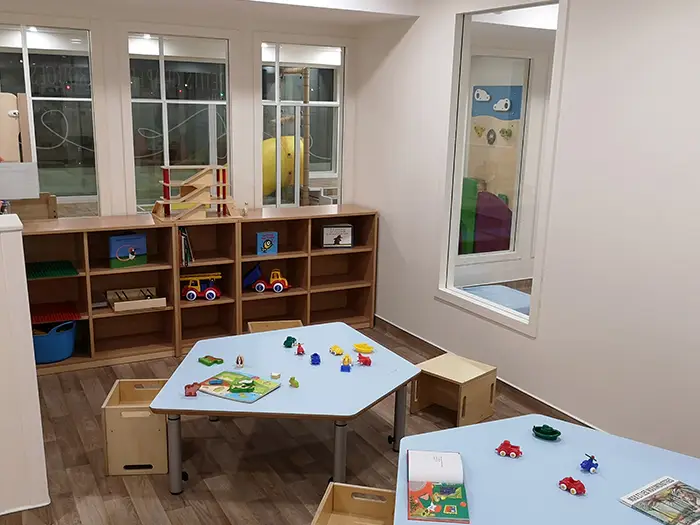 Coin jeux calmes et lecture de la crèche Nanterre Arena