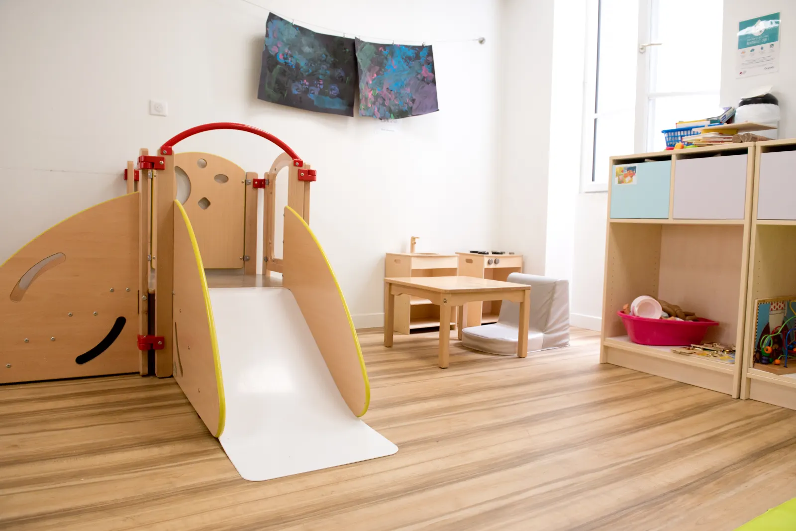 Espace de jeux et de motricité de la micro-crèche Les Malicieux de la Tête d'Or, Lyon 6