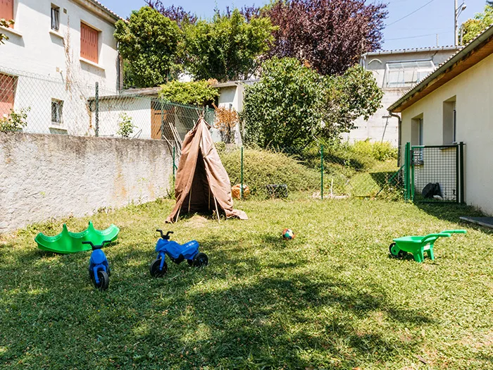 Une micro-crèche tournée vers la <strong>nature</strong>, à <strong>Beaumont</strong>
