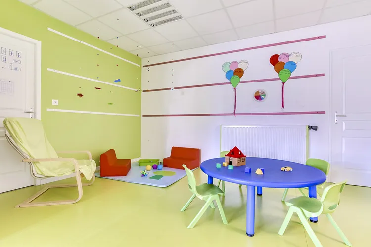 Coin de jeux de la micro-crèche Les Malicieux de Braille à Bourgoin-Jallieu