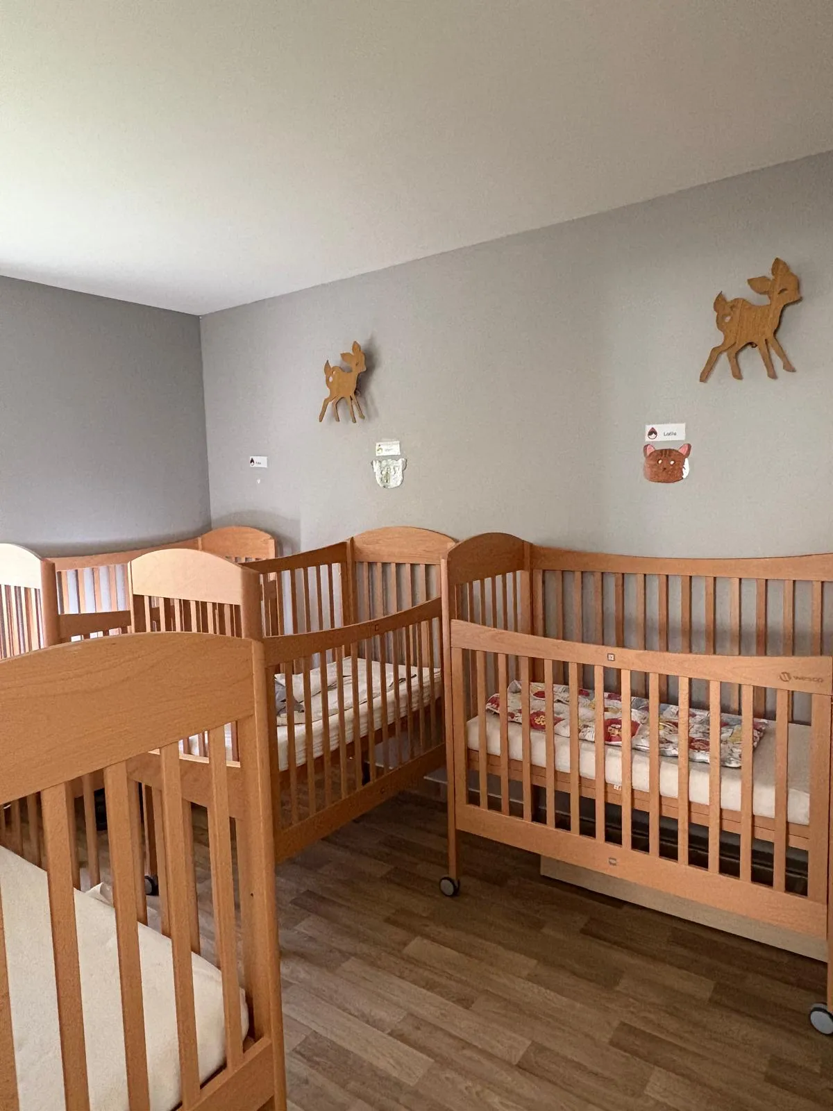 Dortoir de la micro-crèche Les Malicieux de Galion à L'Isle-d'Abeau