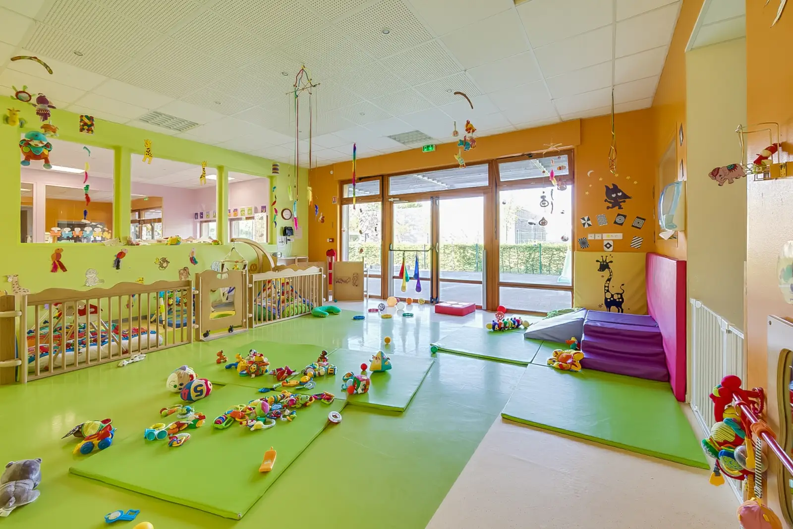Espace bébés de la crèche à Albert