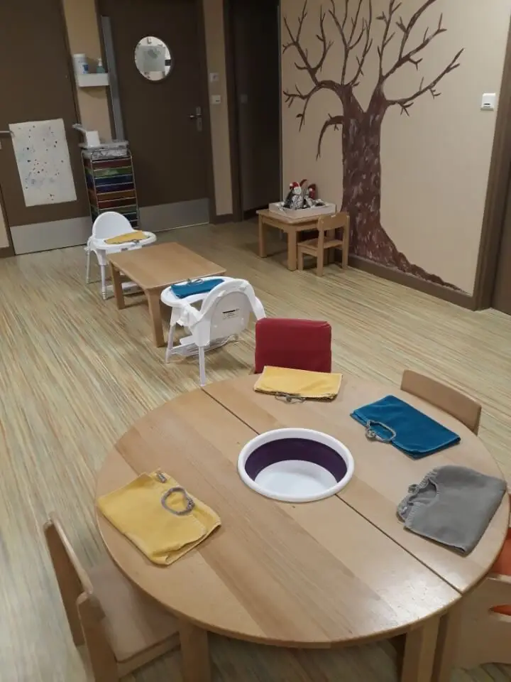 Espace repas de la micro-crèche Graines de Malice