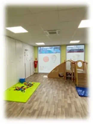 Coin lecture et jeux de la crèche Toulouse Les Minimes