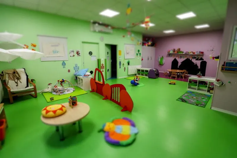 Coin d'éveil pour les bébés à la micro-crèche Les Chérubins de Mommenheim