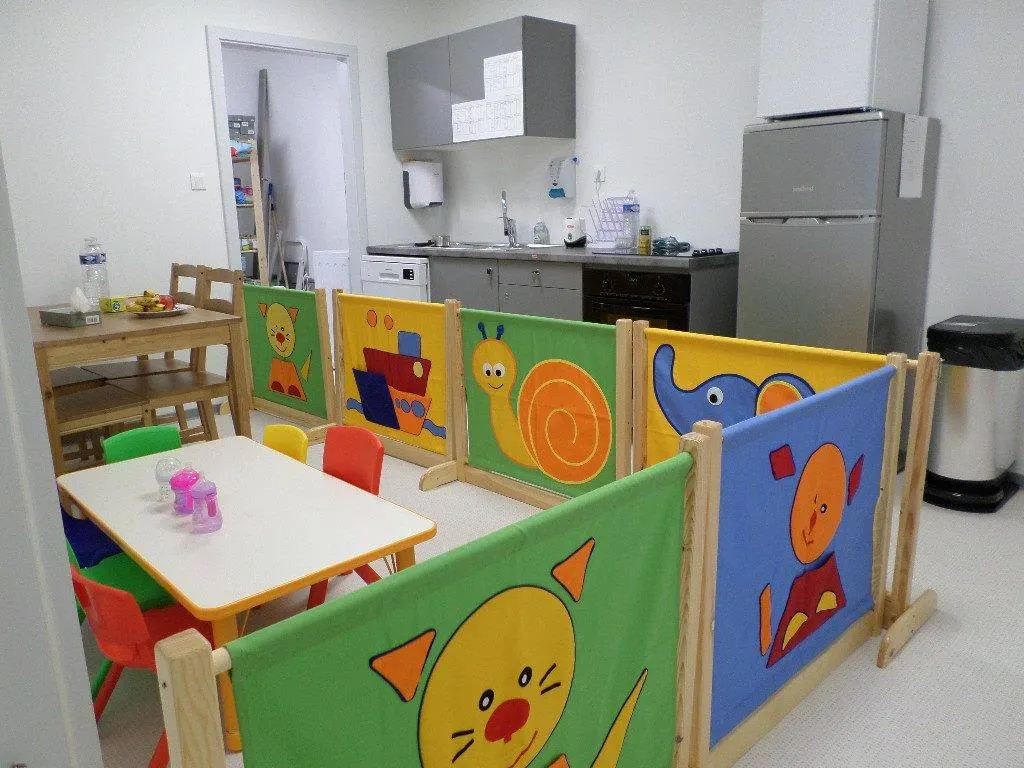 Cuisine et coin repas des enfants à la micro-crèche Jules et Rose 2 d'Horbourg-Wihr