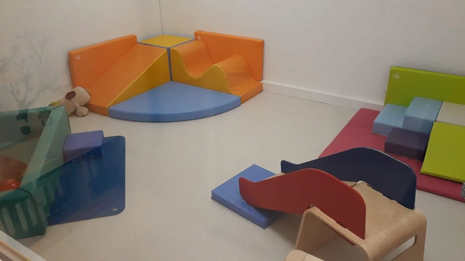 Salle de psychomotricité de la micro-crèche Jules et Rose 2 à Horbourg-Wihr