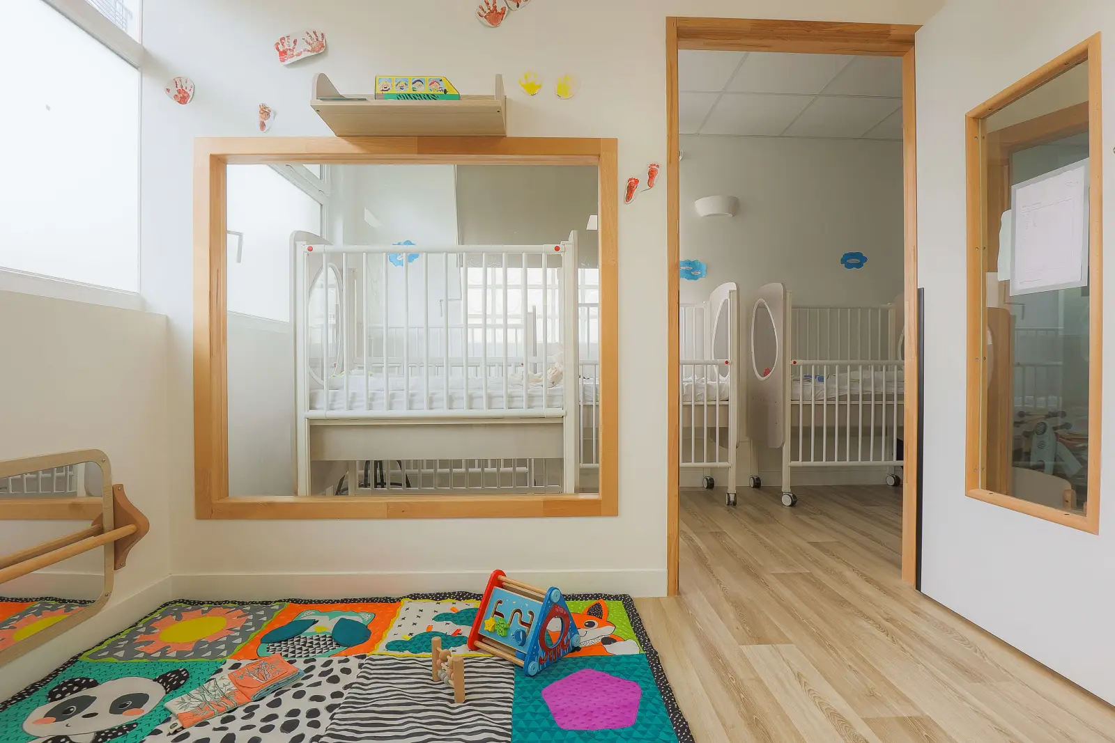 Dortoir de la micro-crèche Baby Montessori à Maisons-Laffitte Longueil