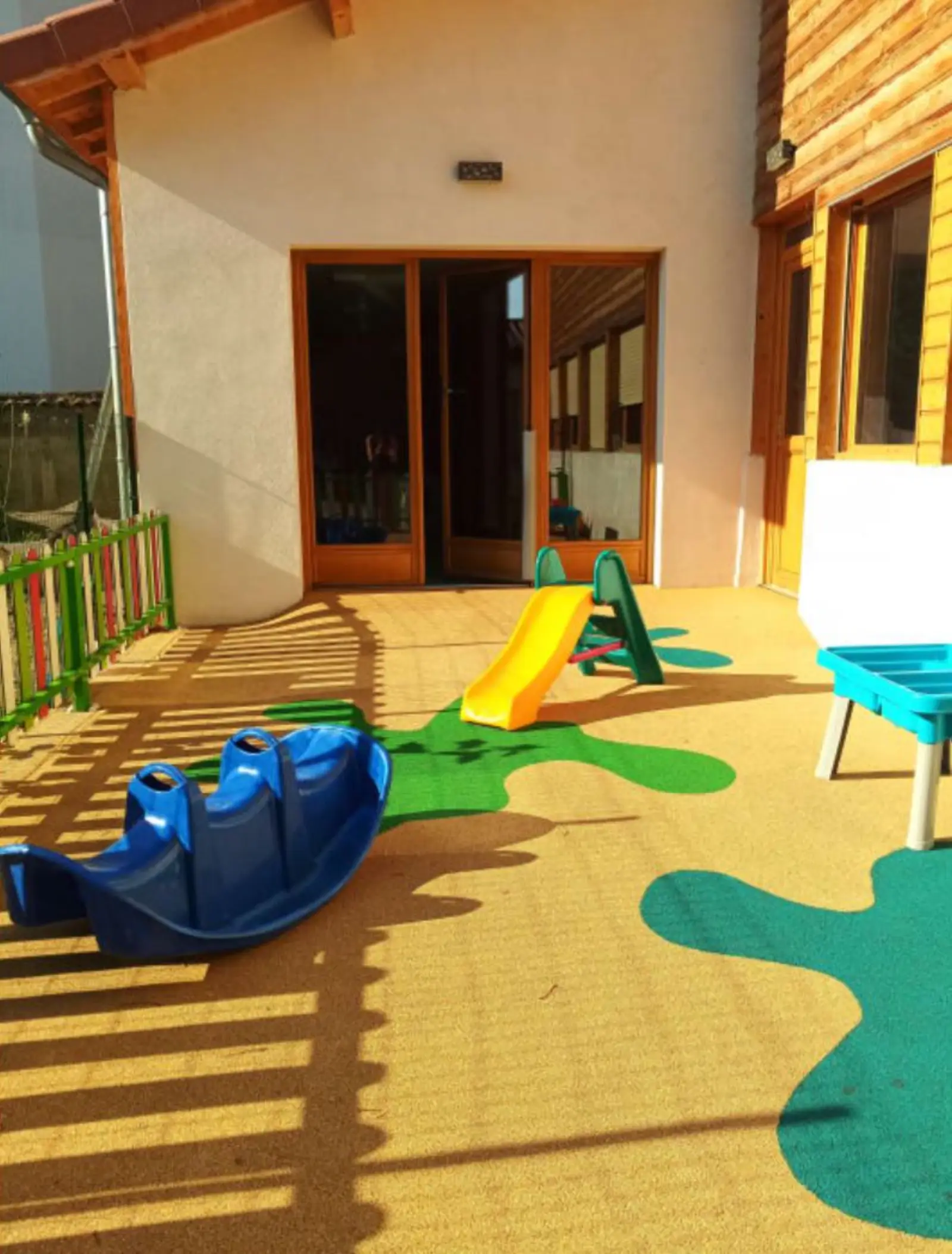 Une micro-crèche <strong>bilingue</strong> avec jardin, au cœur d'Oullins