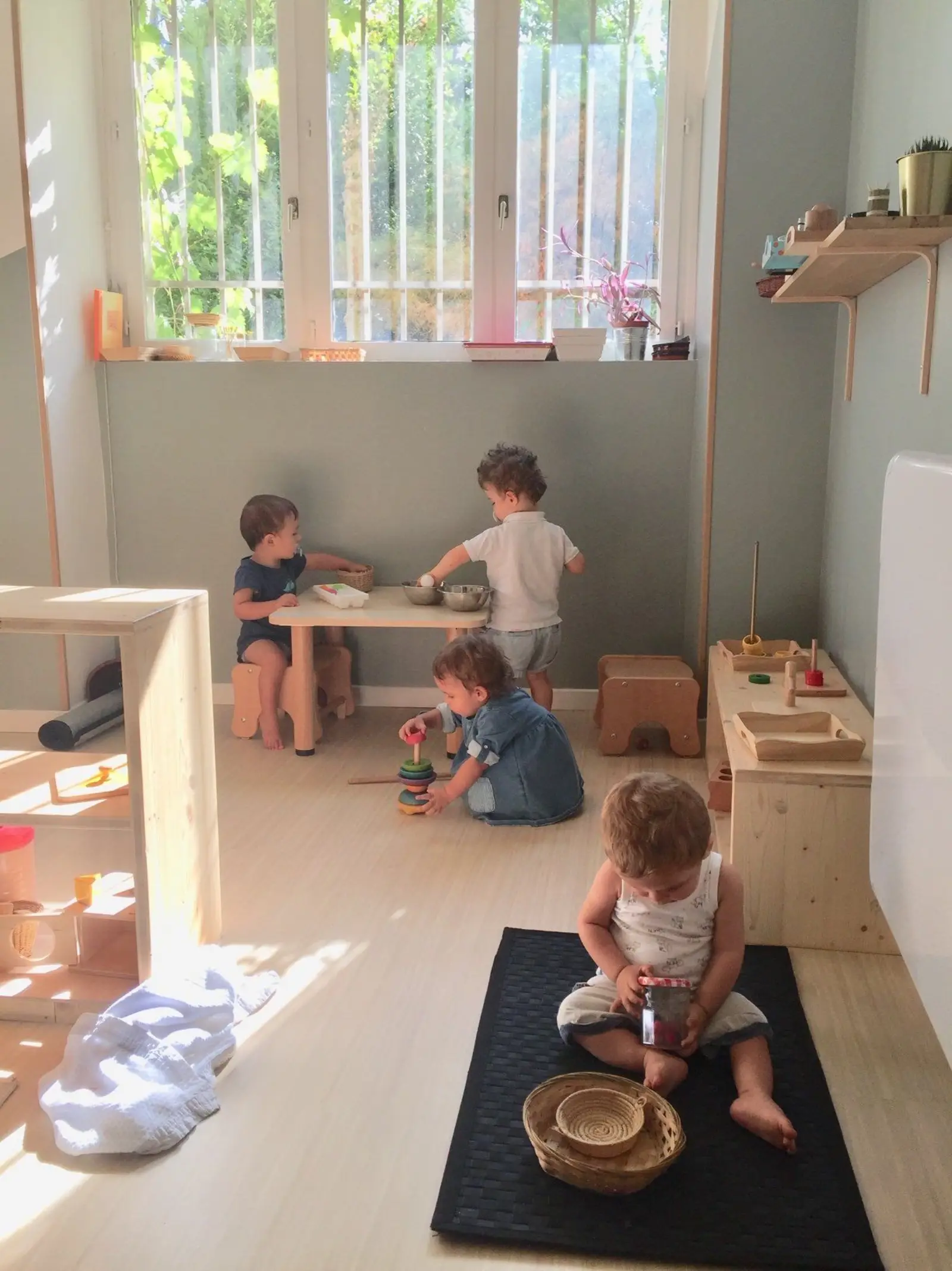 La pédagogie Montessori, du Nido à la Communauté enfantine