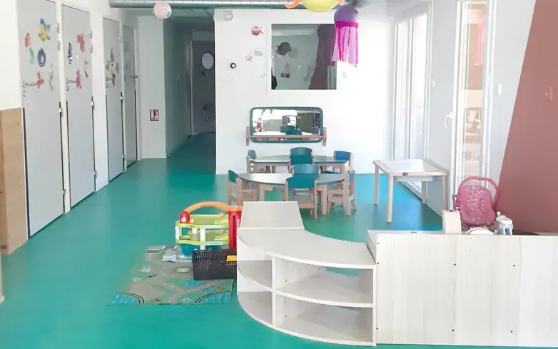 Espace de jeux de la micro-crèche La Calanque à Ensuès-la-Redonne