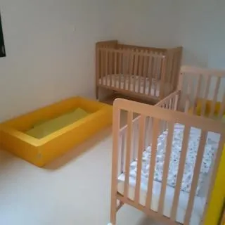 Dortoir de la micro-crèche Les P'tits Babadins de Janzé