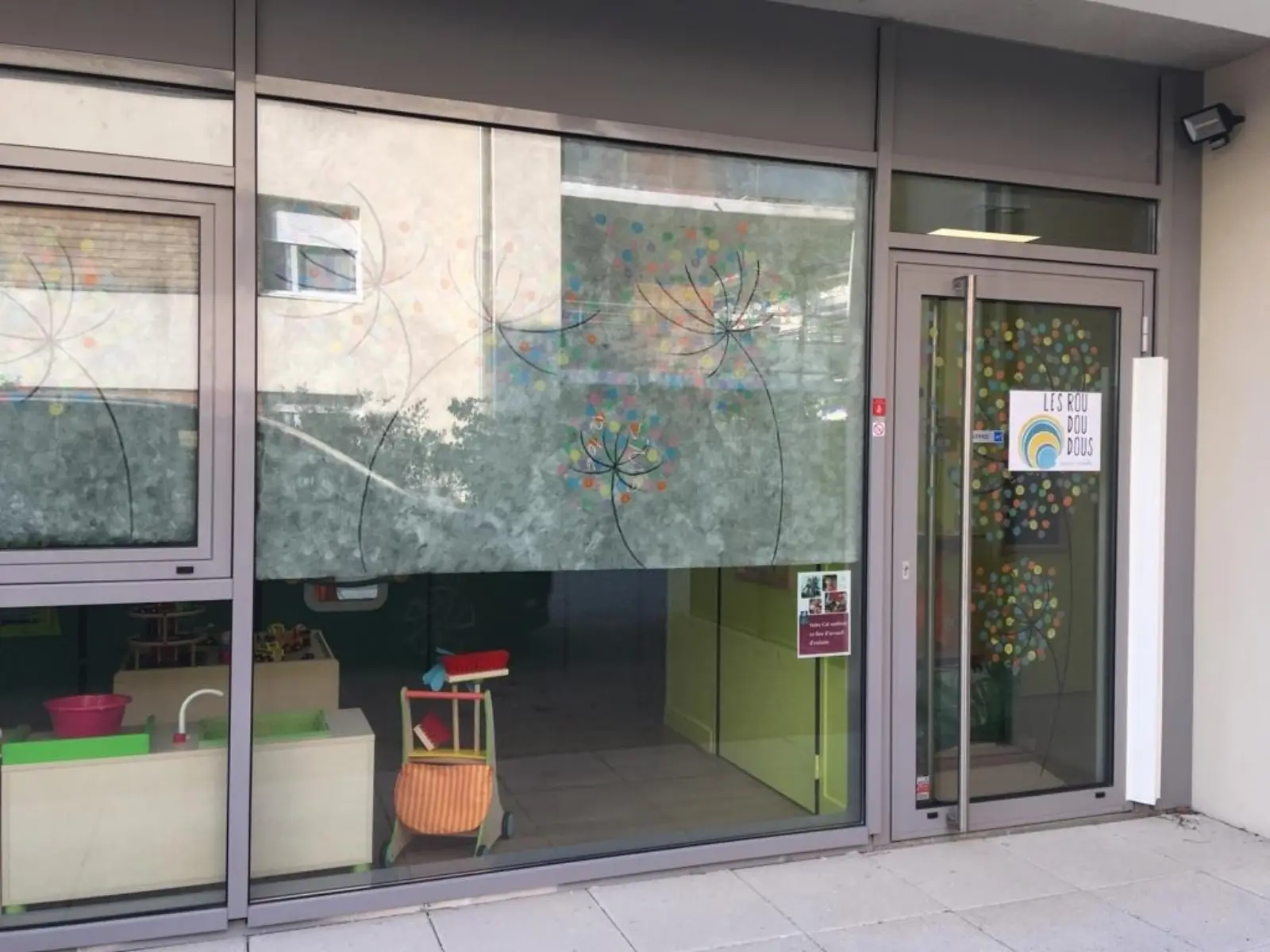 Une micro-crèche <strong>lumineuse</strong>, aux portes du Bois Salève