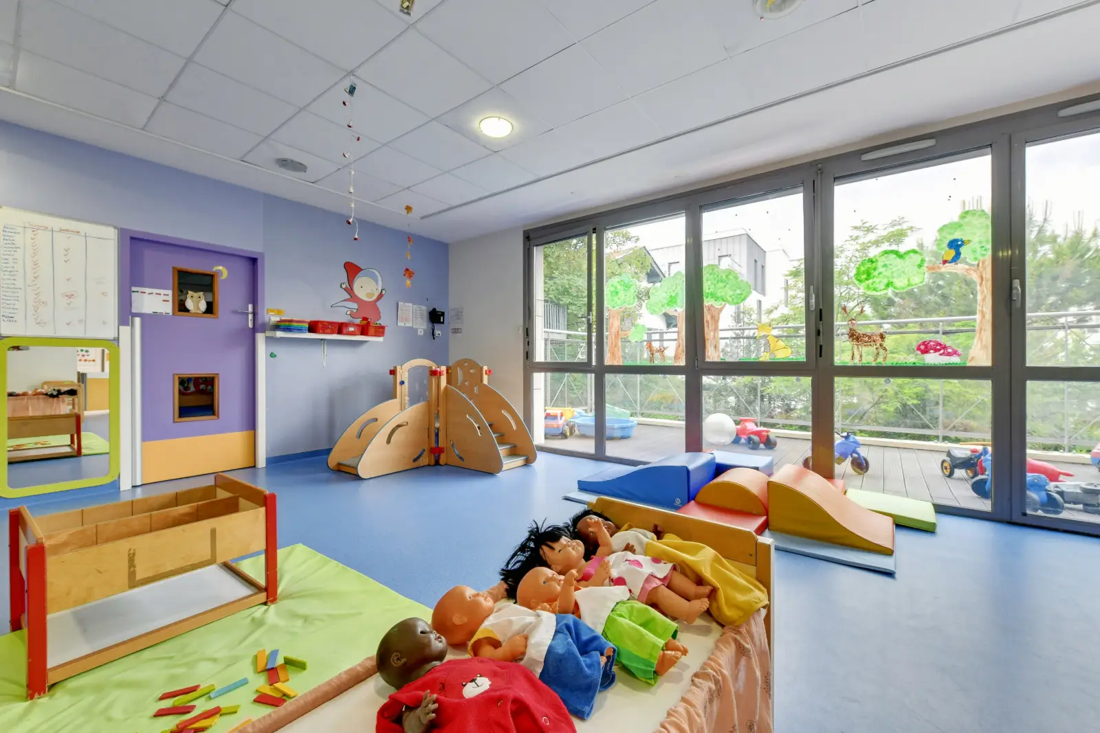 Une crèche <strong>multi-accueil</strong>, à deux pas du lac d'Enghien