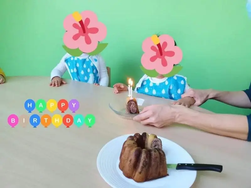Moment festif d'anniversaire à la micro-crèche Adela et Les Chérubins