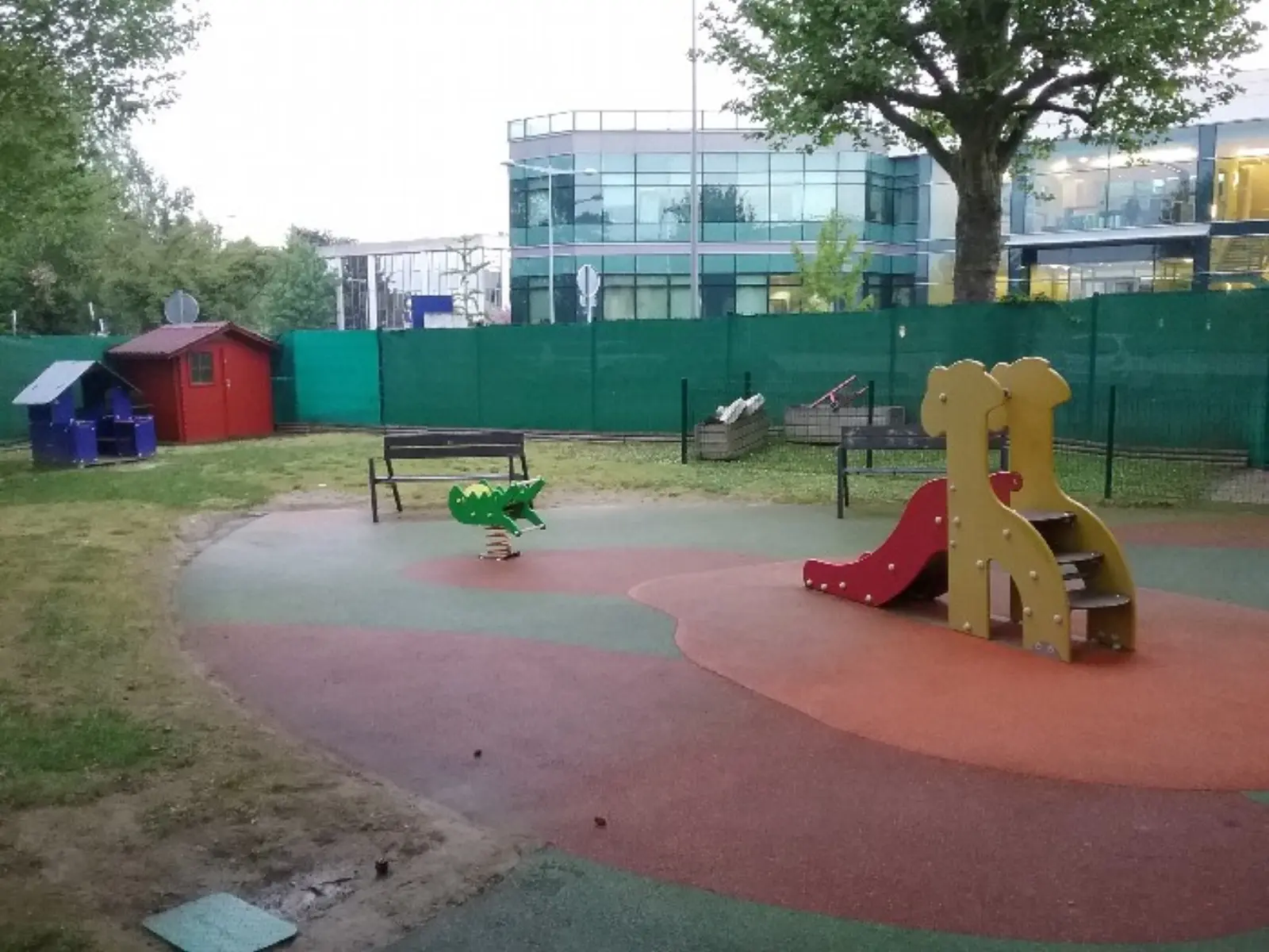 Une crèche <strong>chaleureuse</strong> au sein du Parc ICADE Paris Orly-Rungis