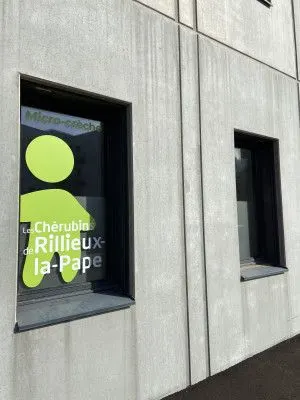Une <strong>micro-crèche</strong> à taille humaine, au cœur de Rillieux-la-Pape
