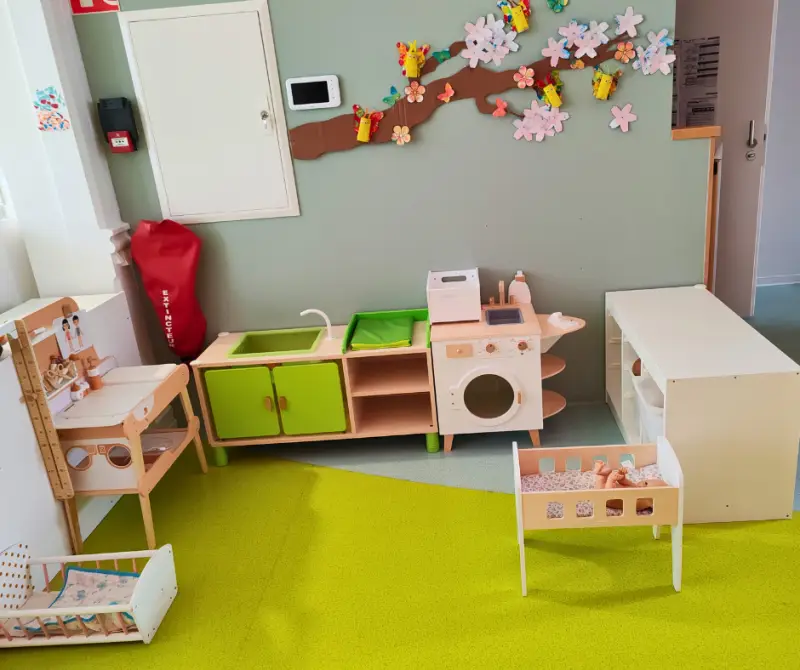 Coin dînette et cuisine de la micro-crèche La Petite Troupe des Chérubins à Obernai