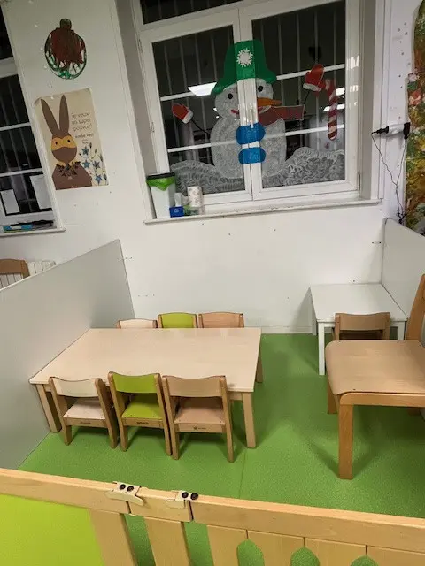 Table d'activités à la micro-crèche Les Chérubins de Baincthun
