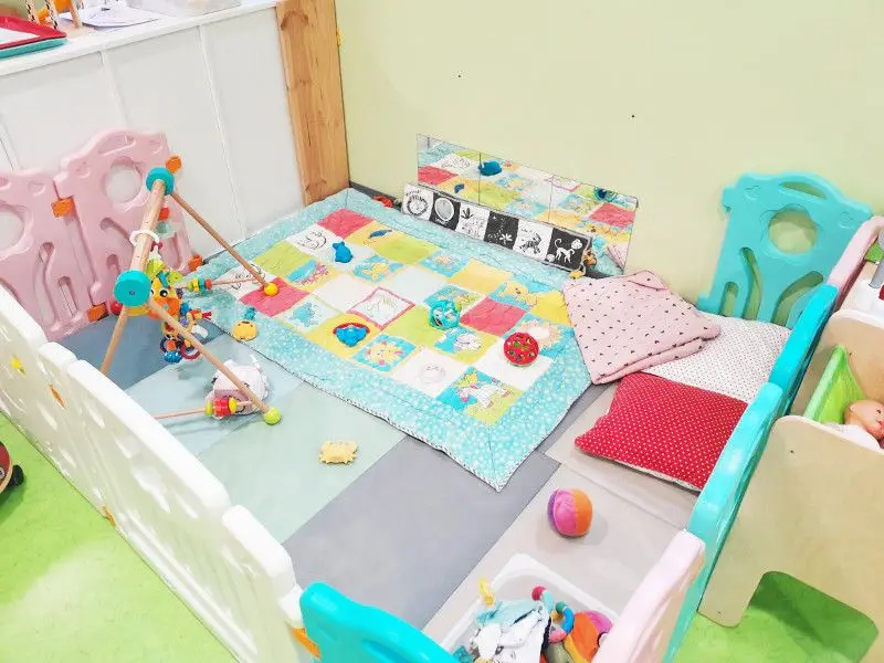 Parc bébé et mobile d'éveil de la micro-crèche Les Chérubins à Ergersheim