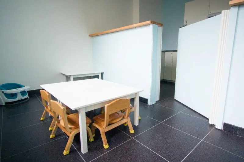 Espace repas de la micro-crèche Les Petits Flibustiers à Wittenheim
