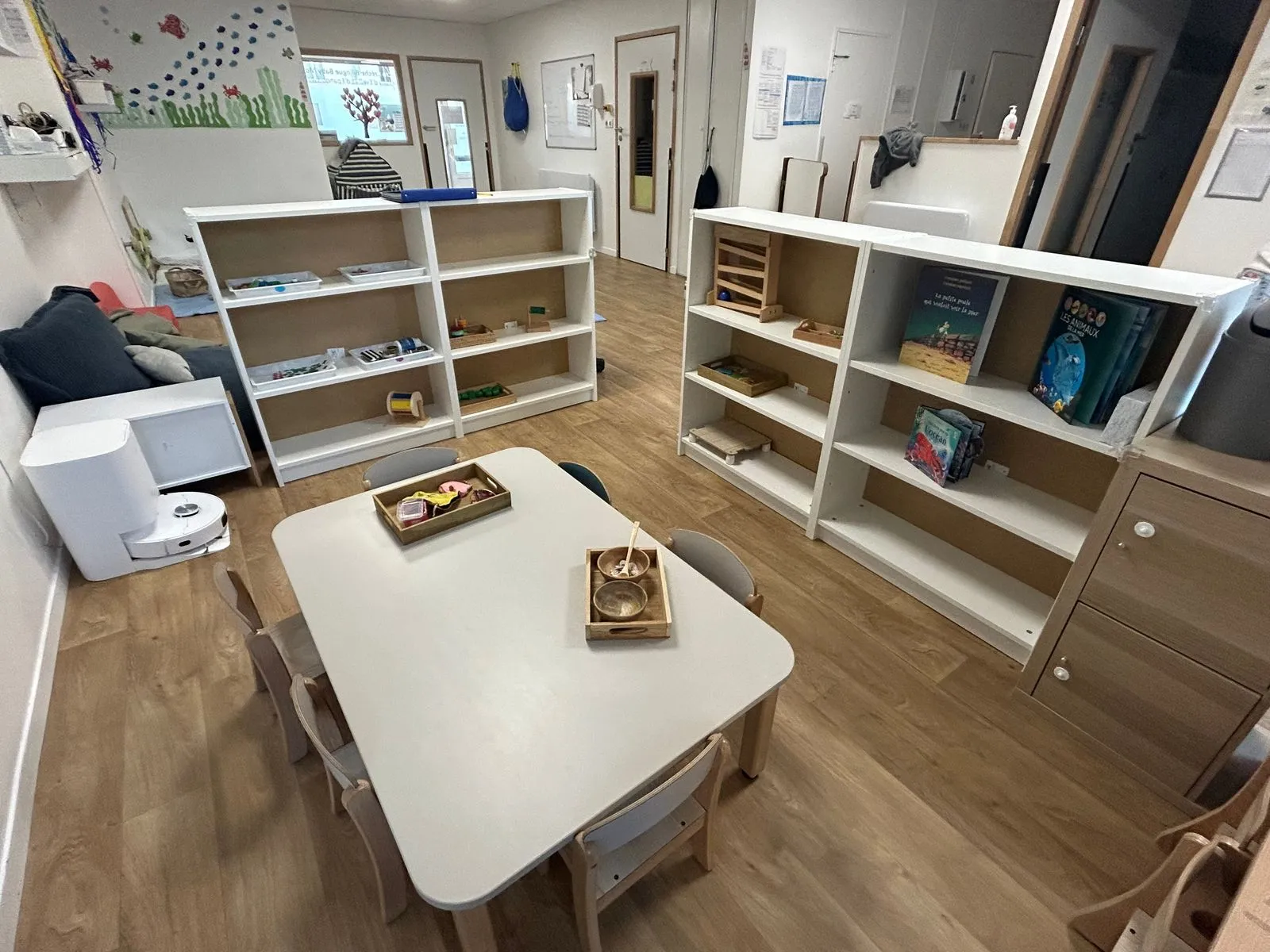 L'ambiance <strong>Montessori</strong> et un atelier d'anglais