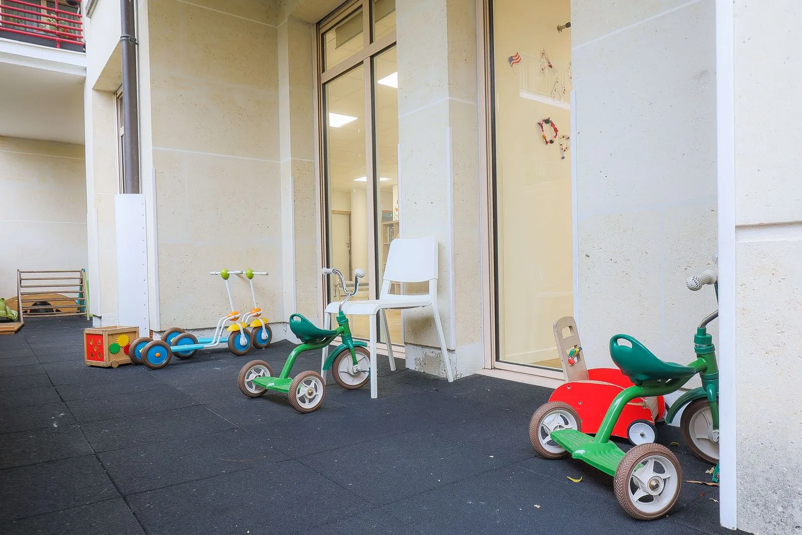 Une micro-crèche <strong>bilingue</strong> à taille humaine