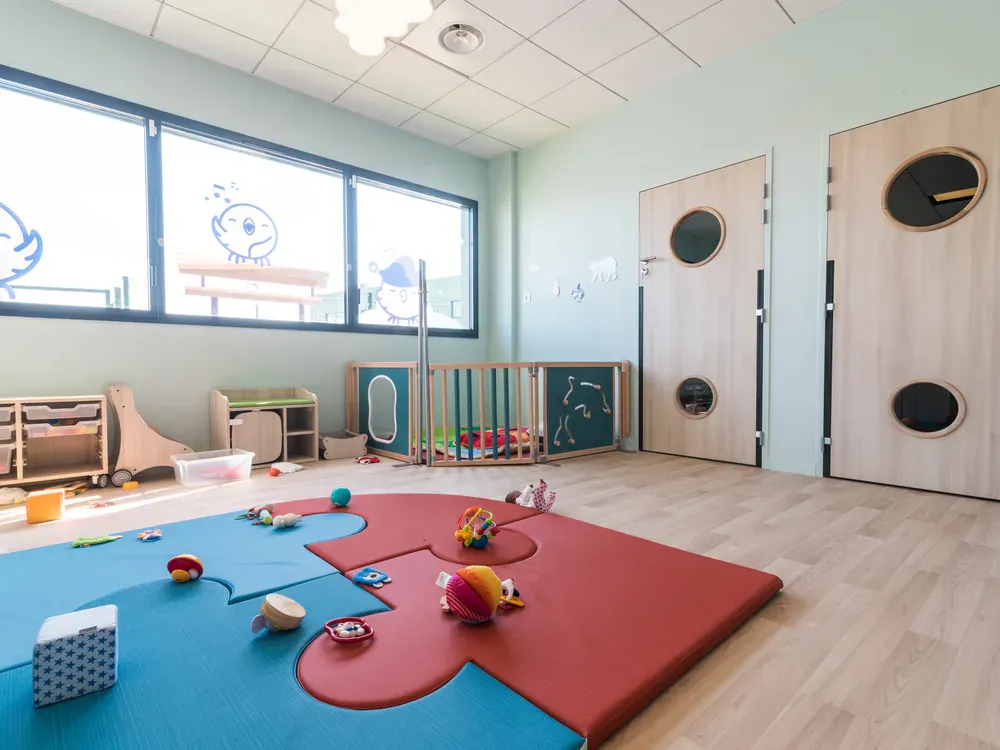 Espace de jeux de la micro-crèche La Maison de Pilou à Civrieux