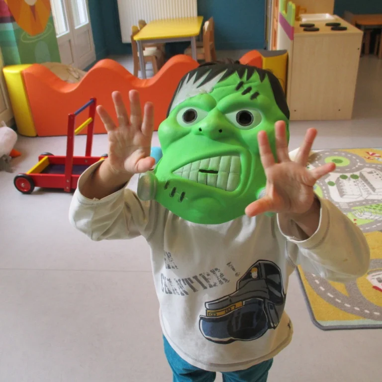 Un instant dans la crèche